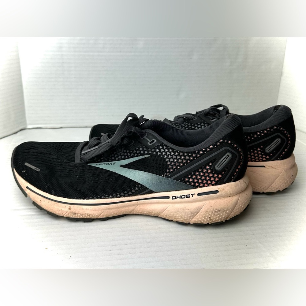 Brooks Womens Ghost 14‎ Running Shoe Black 8 Medium Lace Up Track Workout Active